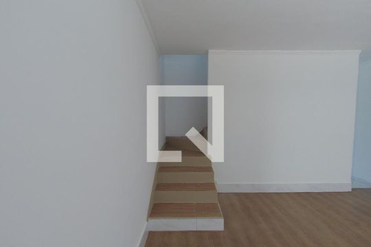 Sala de casa à venda com 2 quartos, 200m² em Vila Rosália, Guarulhos