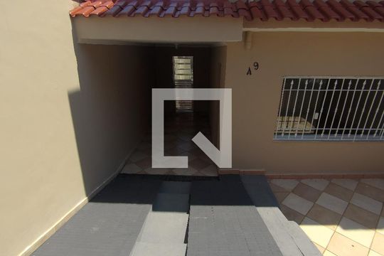 Entrada da garagem de casa à venda com 2 quartos, 200m² em Vila Rosália, Guarulhos