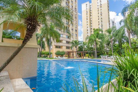Área comum - Piscina de apartamento para alugar com 2 quartos, 87m² em Passo da Areia, Porto Alegre