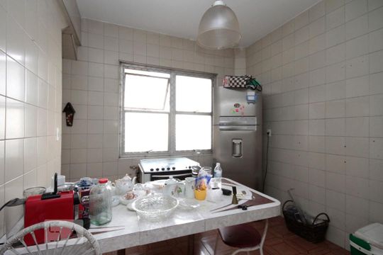 Cozinha de apartamento à venda com 2 quartos, 110m² em Santa Efigênia, São Paulo