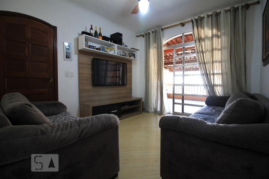 Sala de casa à venda com 2 quartos, 150m² em Jardim Monte Kemel, São Paulo