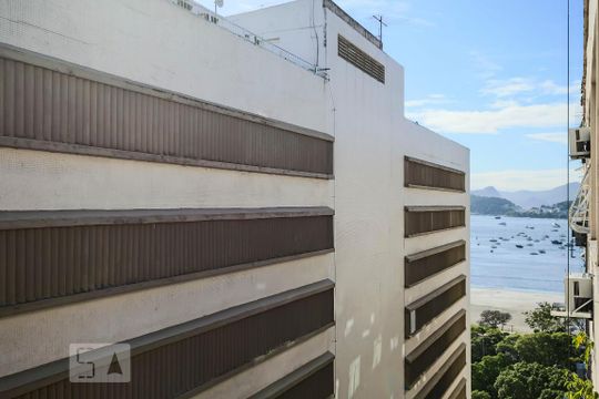 Vista do Quarto de apartamento à venda com 1 quarto, 28m² em Botafogo, Rio de Janeiro