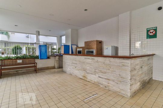 Área comum de apartamento para alugar com 2 quartos, 56m² em Taquara, Rio de Janeiro