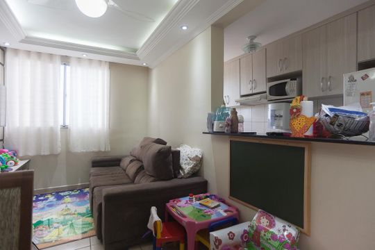 Sala de apartamento à venda com 3 quartos, 58m² em Jardim Márcia, Campinas