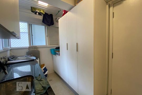 Área de Serviço de apartamento à venda com 3 quartos, 240m² em Vila Morumbi, São Paulo