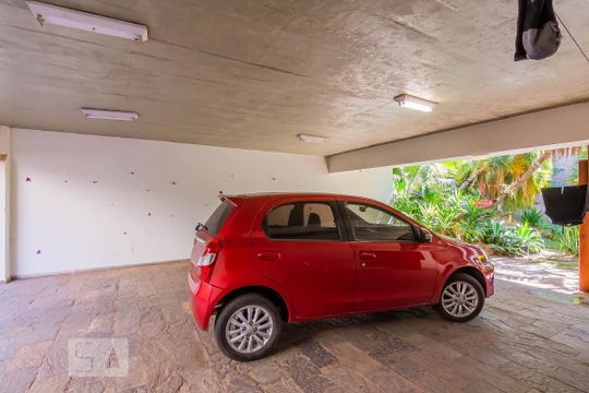 Garagem de casa de condomínio à venda com 5 quartos, 540m² em Mangabeiras, Belo Horizonte
