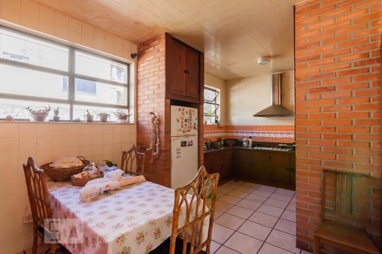 Cozinha de casa de condomínio à venda com 5 quartos, 540m² em Mangabeiras, Belo Horizonte