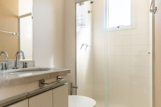 Suíte 2 - Banheiro de apartamento para alugar com 2 quartos, 60m² em Pinheiros, São Paulo