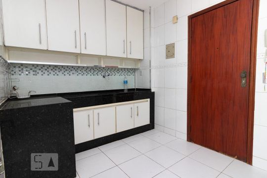 Cozinha de apartamento à venda com 2 quartos, 70m² em Méier, Rio de Janeiro