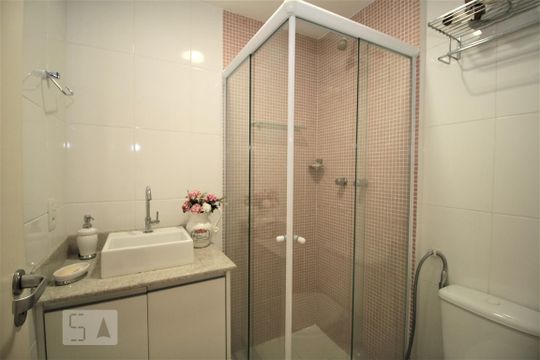 Banheiro Social de apartamento para alugar com 2 quartos, 66m² em Pechincha, Rio de Janeiro