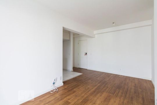 Sala de apartamento para alugar com 2 quartos, 76m² em Vila Santa Catarina, São Paulo