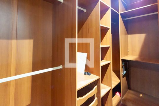 Closet de casa de condomínio à venda com 2 quartos, 100m² em Jaguaré, São Paulo