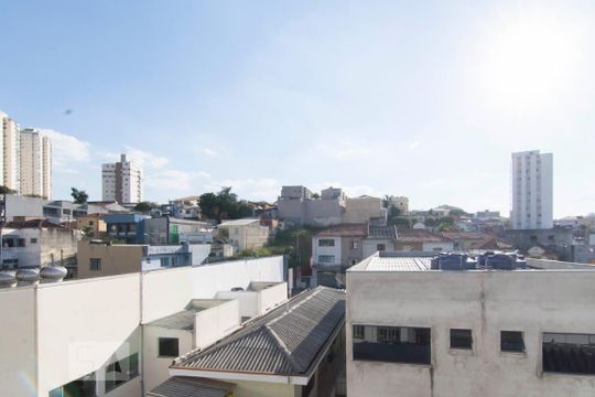 Vista Quarto 2 de casa à venda com 3 quartos, 300m² em Água Fria, São Paulo
