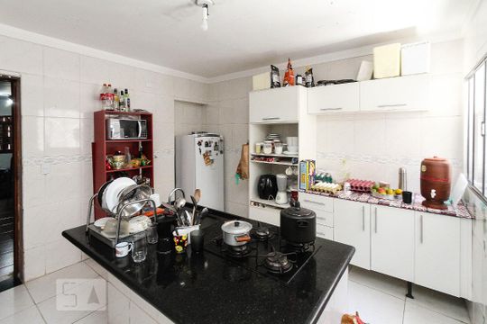 Cozinha de casa para alugar com 4 quartos, 220m² em Mooca, São Paulo