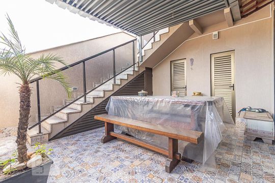 Cozinha de casa para alugar com 3 quartos, 300m² em Concórdia, Belo Horizonte