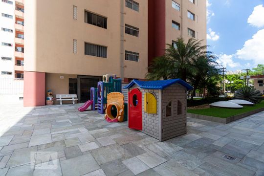 Playground de apartamento para alugar com 2 quartos, 70m² em Parque Imperial, São Paulo