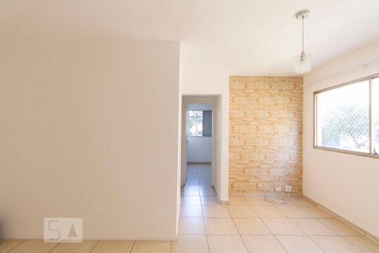 Sala de apartamento para alugar com 2 quartos, 70m² em Parque Imperial, São Paulo