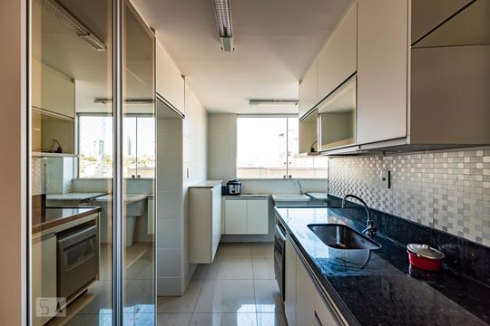 Cozinha de apartamento à venda com 3 quartos, 90m² em Sagrada Família, Belo Horizonte