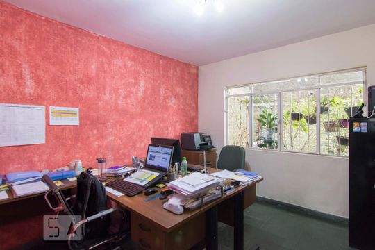Quarto reversível de casa à venda com 4 quartos, 226m² em Jardim Peri, São Paulo