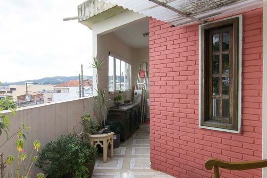 Varanda de casa à venda com 4 quartos, 226m² em Jardim Peri, São Paulo