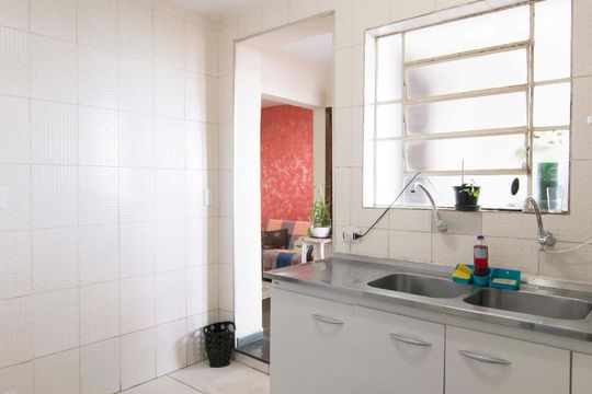 Cozinha 1 de casa à venda com 4 quartos, 226m² em Jardim Peri, São Paulo