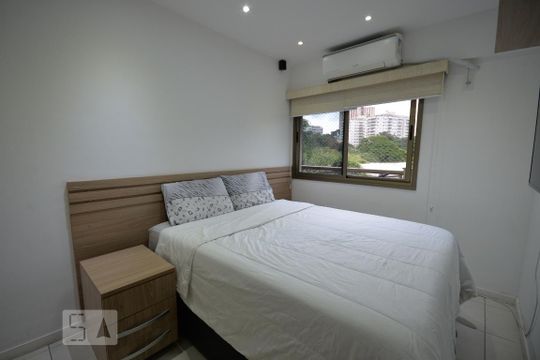 Suíte de apartamento para alugar com 3 quartos, 79m² em São Cristóvão, Rio de Janeiro