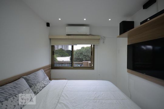 Suíte de apartamento para alugar com 3 quartos, 79m² em São Cristóvão, Rio de Janeiro