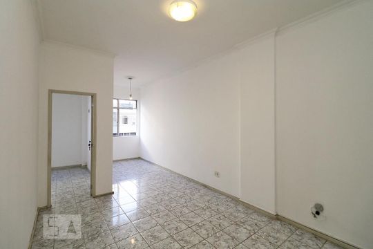 Sala. de apartamento à venda com 2 quartos, 95m² em Copacabana, Rio de Janeiro