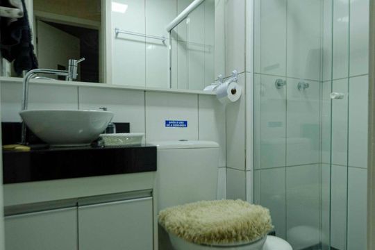 Banheiro de apartamento à venda com 2 quartos, 50m² em Rio Comprido, Rio de Janeiro