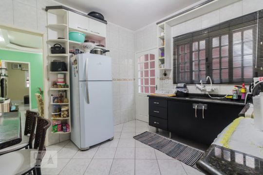 Cozinha de casa à venda com 2 quartos, 97m² em Jardim Santa Clara, Guarulhos