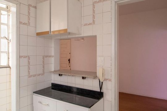 Cozinha de apartamento à venda com 1 quarto, 51m² em Santo Antônio, Belo Horizonte