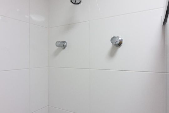 Banheiro de apartamento à venda com 1 quarto, 52m² em Santana, São Paulo