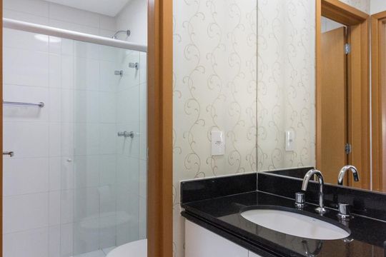 Banheiro de apartamento à venda com 1 quarto, 52m² em Santana, São Paulo