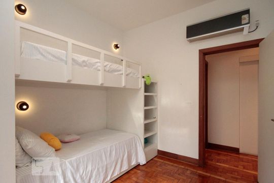 Quarto de apartamento à venda com 3 quartos, 150m² em Higienópolis, São Paulo