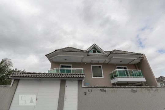 Fachada de casa de condomínio para alugar com 2 quartos, 170m² em Vargem Pequena, Rio de Janeiro