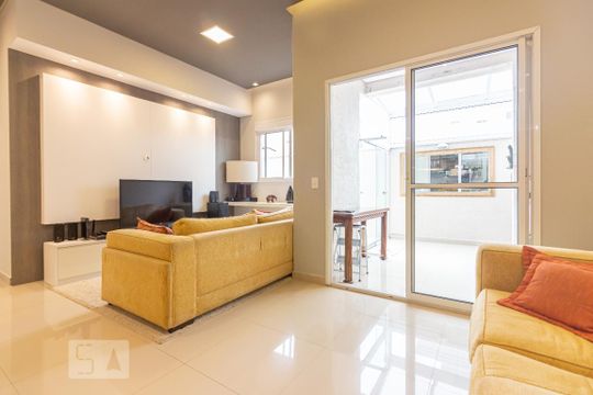 Apartamento para alugar com 2 quartos, 111m² em Vila Polopoli, São Paulo