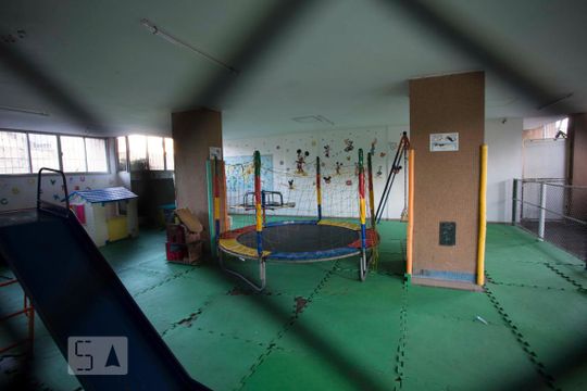 Playground de apartamento para alugar com 2 quartos, 60m² em Acari, Rio de Janeiro