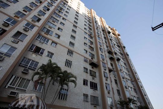 Fachada de apartamento para alugar com 2 quartos, 60m² em Acari, Rio de Janeiro
