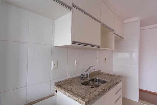 Cozinha de apartamento à venda com 2 quartos, 53m² em Parque das Nações, Santo André