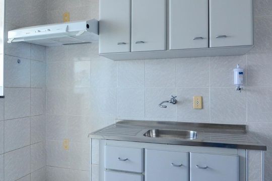 Cozinha de apartamento para alugar com 2 quartos, 76m² em Botafogo, Campinas