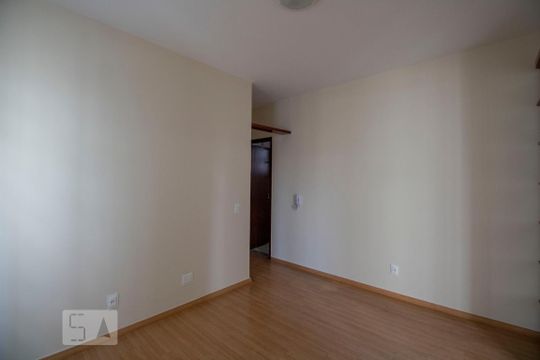 Sala de apartamento para alugar com 3 quartos, 102m² em Floresta, Belo Horizonte