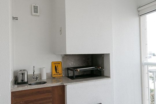 Varanda  de apartamento para alugar com 3 quartos, 127m² em Vila Firmiano Pinto, São Paulo