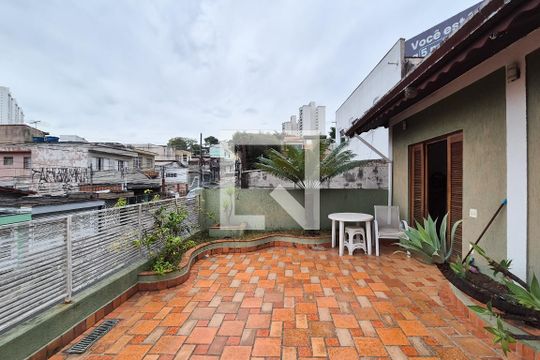 quintal da área de cima de casa à venda com 3 quartos, 220m² em Vila Gonçalves, São Bernardo do Campo