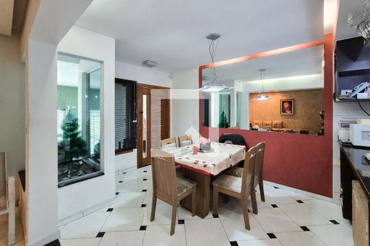 Sala de casa à venda com 3 quartos, 220m² em Vila Gonçalves, São Bernardo do Campo