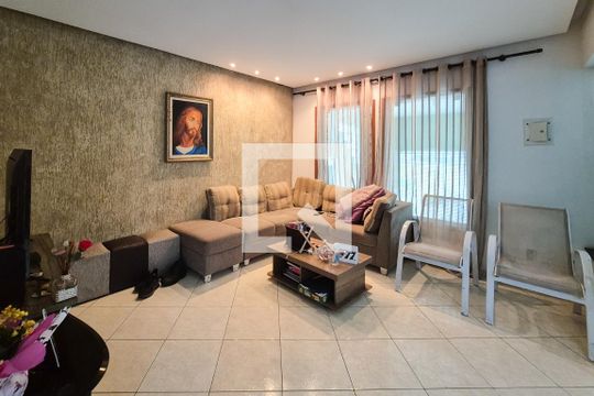 Sala de casa à venda com 3 quartos, 220m² em Vila Gonçalves, São Bernardo do Campo