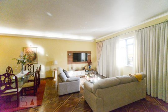 Sala de casa à venda com 3 quartos, 300m² em Mooca, São Paulo