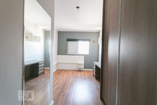 Suíte 1 de casa para alugar com 3 quartos, 170m² em Vila Santo Estéfano, São Paulo