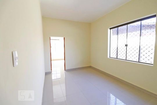 Quarto 3 de casa para alugar com 5 quartos, 270m² em Setor Coimbra, Goiânia
