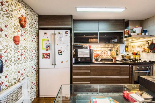Cozinha de apartamento para alugar com 2 quartos, 88m² em Vila Firmiano Pinto, São Paulo