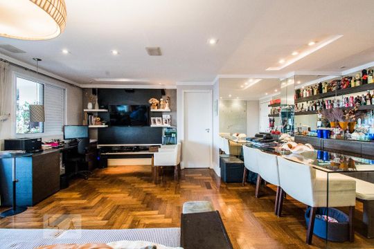 Apartamento para alugar com 2 quartos, 88m² em Vila Firmiano Pinto, São Paulo
